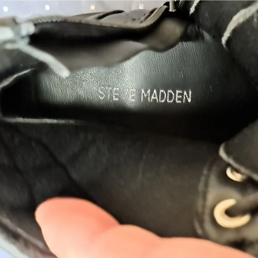 Steve Madden JRockk black lace up boots size 2